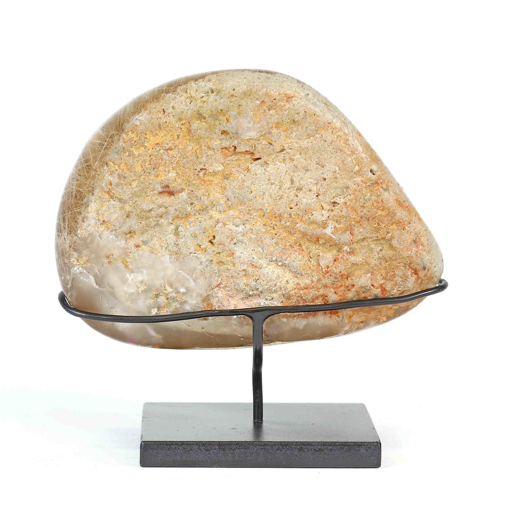 Bergkristall mit Chlorit-Einschlüssen auf Display
