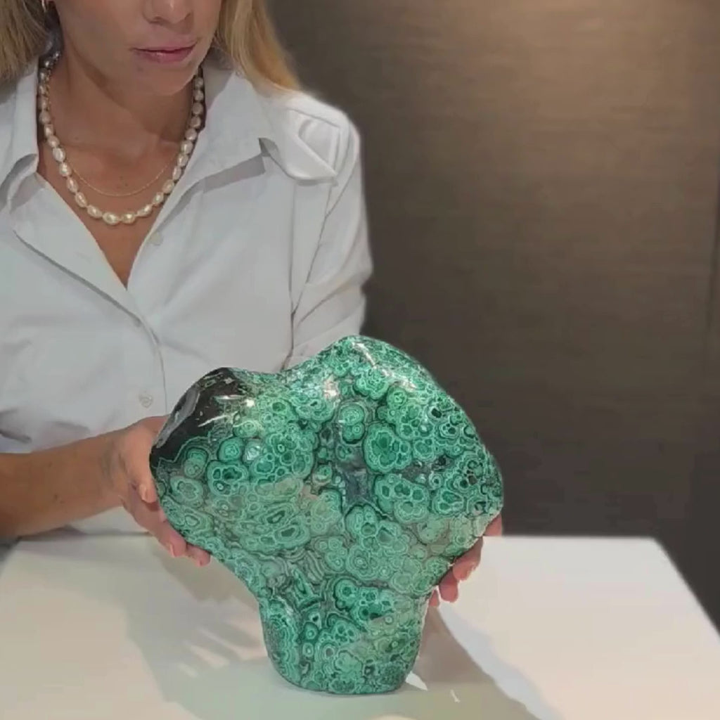 Statement Malachite Free-Form – Polished Natural Masterpiece